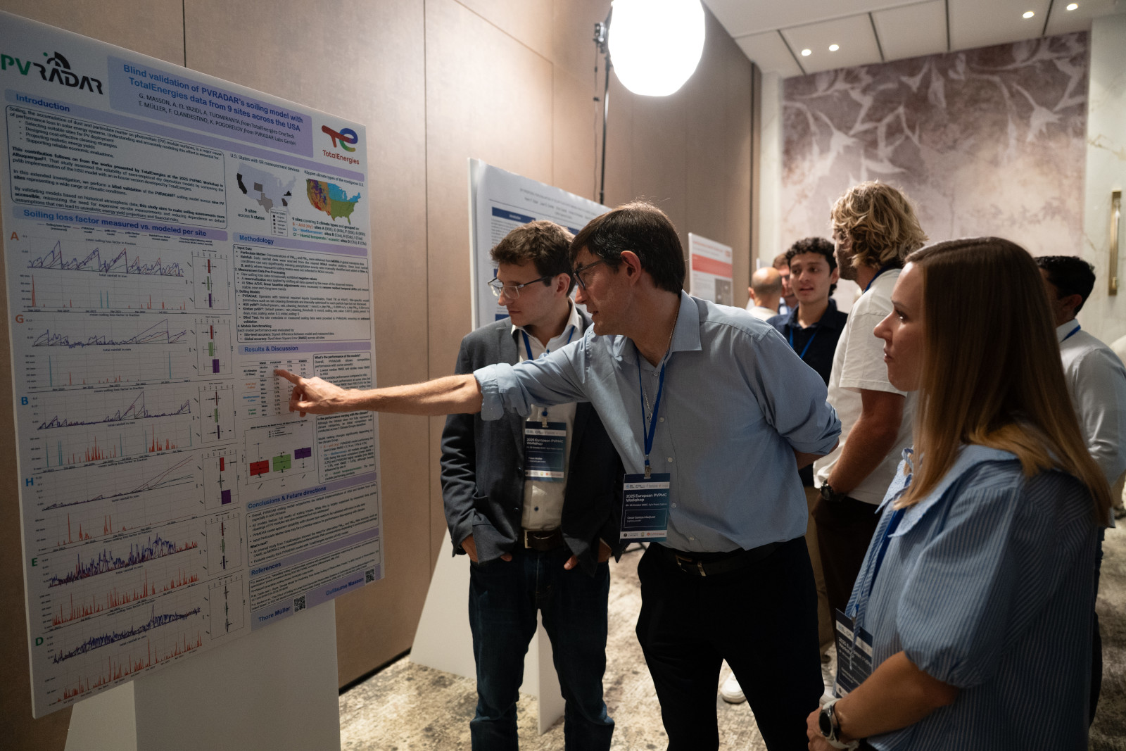 Thore Müller presenting the study at the 2025 European PV Performance Modeling Collaborative (PVPMC) Workshop in Cyprus.